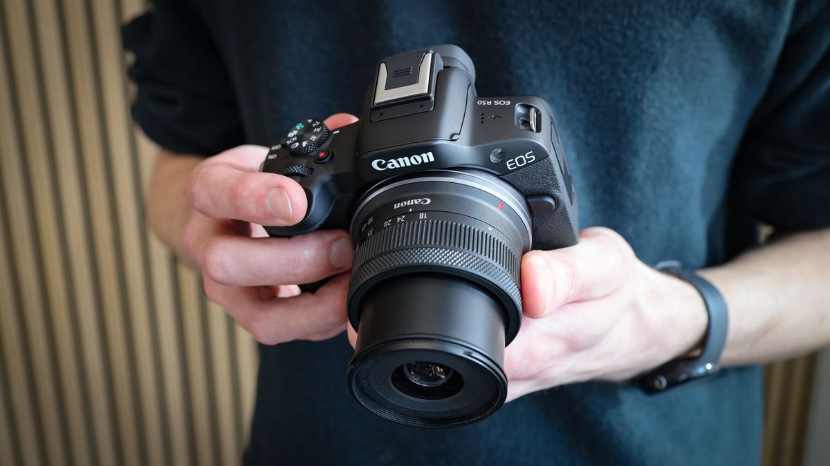 Canon EOS R50 with 18-45mm Lens